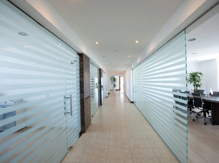 Etched & Sandblast Glass, Dubai – 6 mm Decorative Frosted Glass Panels for Doors, Showers, Mirrors & Partitions by INFOCUS Glass & Aluminium Works, UAE